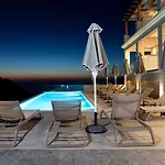 Sky View Kefalonia Hotel